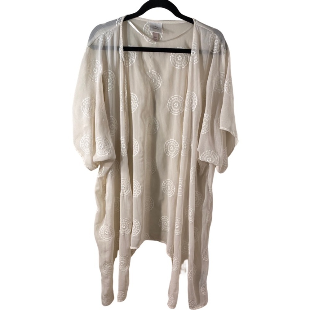 Knox Rose sheer cream kimono. Size S/M. Cute flower pattern. Off-white. - Picture 1 of 16
